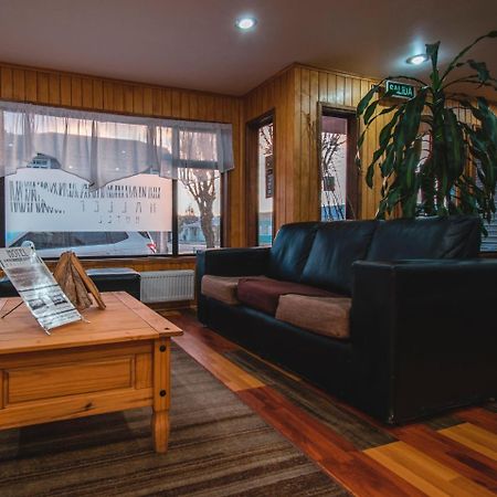 Hotel Hallef Puerto Natales Ngoại thất bức ảnh