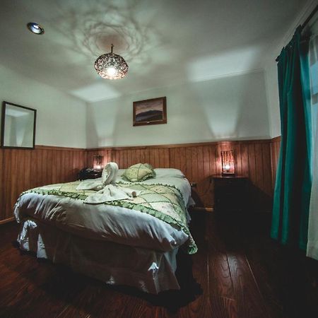 Hotel Hallef Puerto Natales Ngoại thất bức ảnh