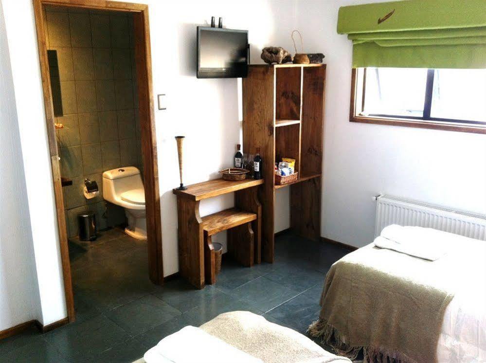 Hotel Hallef Puerto Natales Ngoại thất bức ảnh